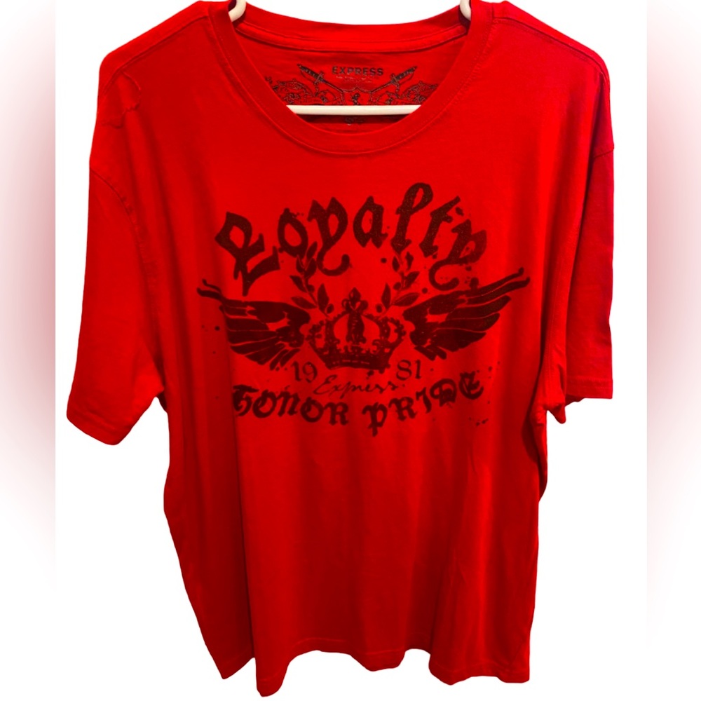 Express Graphic Tee